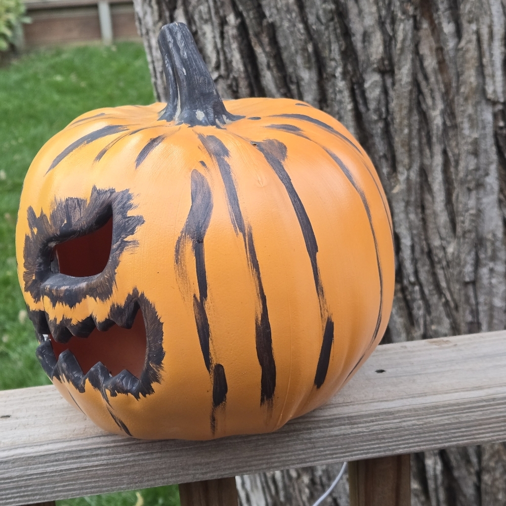 Gemmy Pumpkin Blow Mold Hand Painted Small 8in Unique Decor Halloween W/Light - Picture 2 of 7